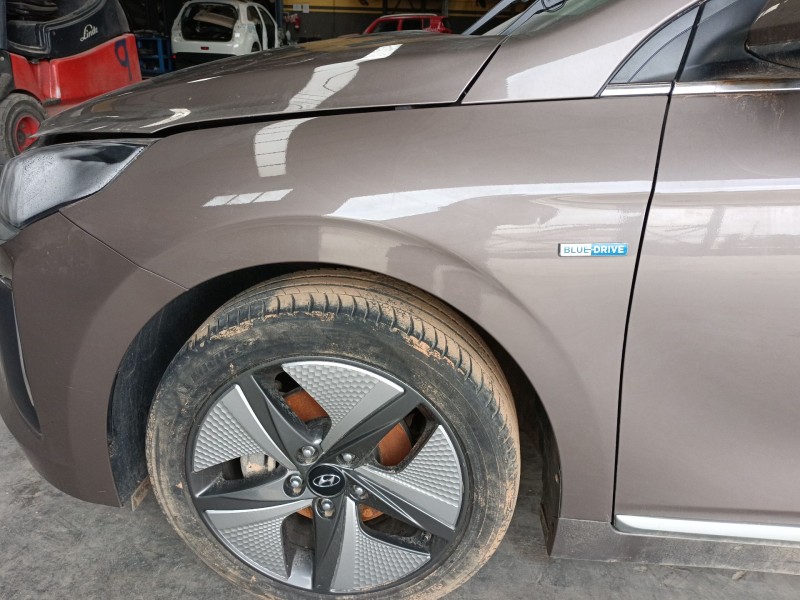 Recambio de aleta delantera izquierda para hyundai ioniq (ae) 1.6 gdi hybrid referencia OEM IAM   