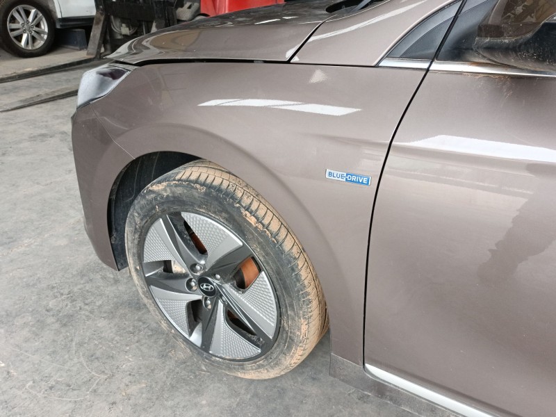 Recambio de aleta delantera izquierda para hyundai ioniq (ae) 1.6 gdi hybrid referencia OEM IAM   