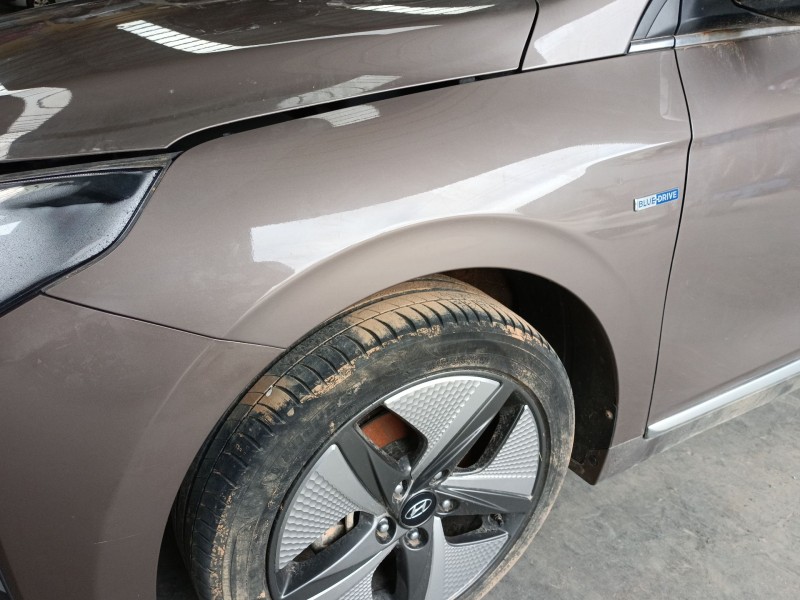 Recambio de aleta delantera izquierda para hyundai ioniq (ae) 1.6 gdi hybrid referencia OEM IAM   