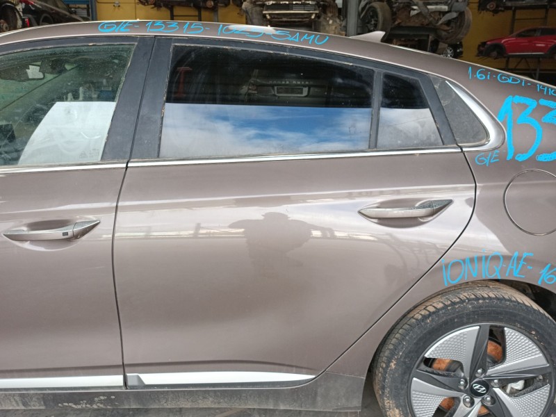 Recambio de puerta trasera izquierda para hyundai ioniq (ae) 1.6 gdi hybrid referencia OEM IAM   