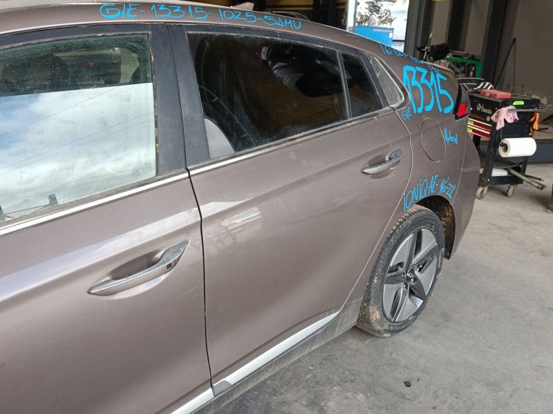 Recambio de puerta trasera izquierda para hyundai ioniq (ae) 1.6 gdi hybrid referencia OEM IAM   