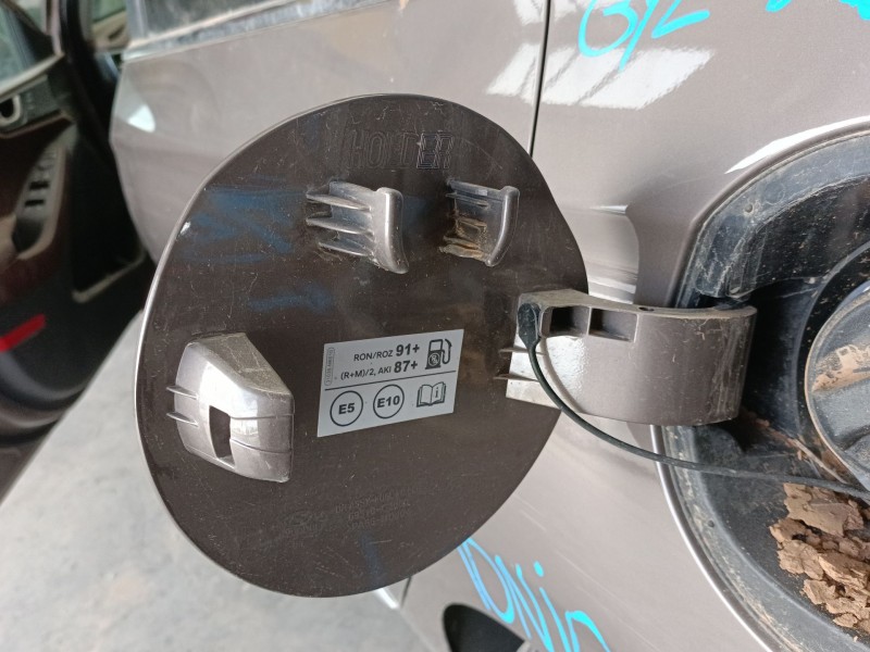 Recambio de tapa exterior combustible para hyundai ioniq (ae) 1.6 gdi hybrid referencia OEM IAM   