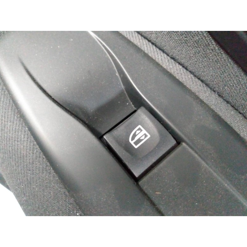 Recambio de mando elevalunas delantero derecho para renault megane iii sport tourer dynamique referencia OEM IAM   