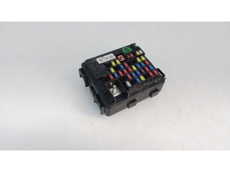 Recambio de caja reles / fusibles para hyundai tucson style 2wd referencia OEM IAM 91951D3240A  