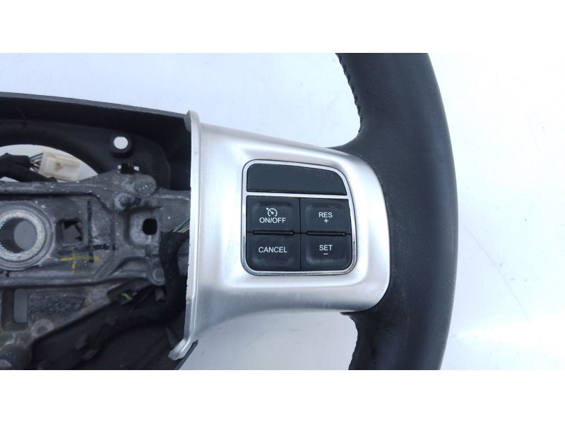 Recambio de volante para fiat freemont (345) lounge referencia OEM IAM   