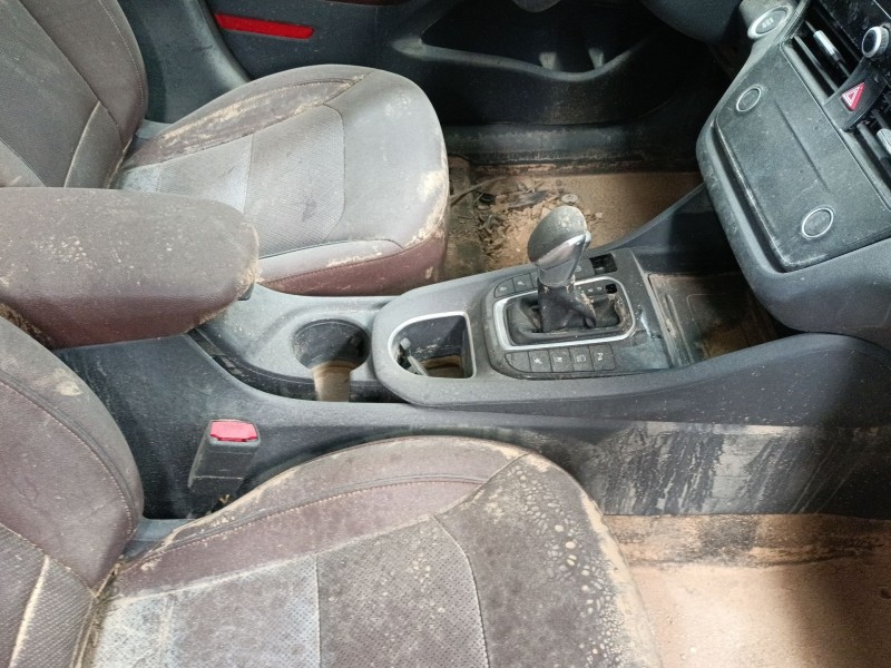 Recambio de consola central para hyundai ioniq (ae) 1.6 gdi hybrid referencia OEM IAM   