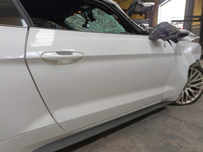 Recambio de puerta delantera derecha para ford usa mustang coupé 2.3 ecoboost referencia OEM IAM   