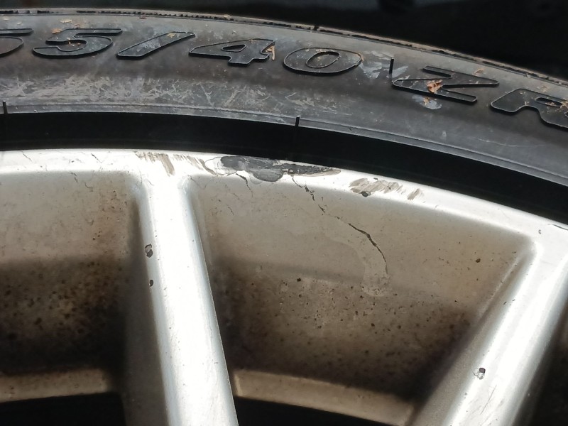 Recambio de llanta para ford usa mustang coupé 2.3 ecoboost referencia OEM IAM 255/40/19  