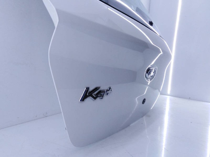 Recambio de porton trasero para ford ka+ white edition referencia OEM IAM   C1-6