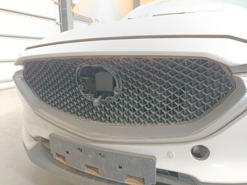 Recambio de rejilla delantera para mazda 6 station wagon (gj, gl) 2.0 (gjefw) referencia OEM IAM   