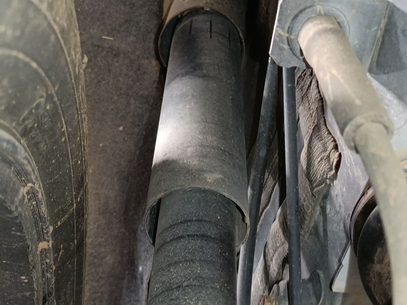 Recambio de amortiguador trasero izquierdo para mazda 6 station wagon (gj, gl) 2.0 (gjefw) referencia OEM IAM   