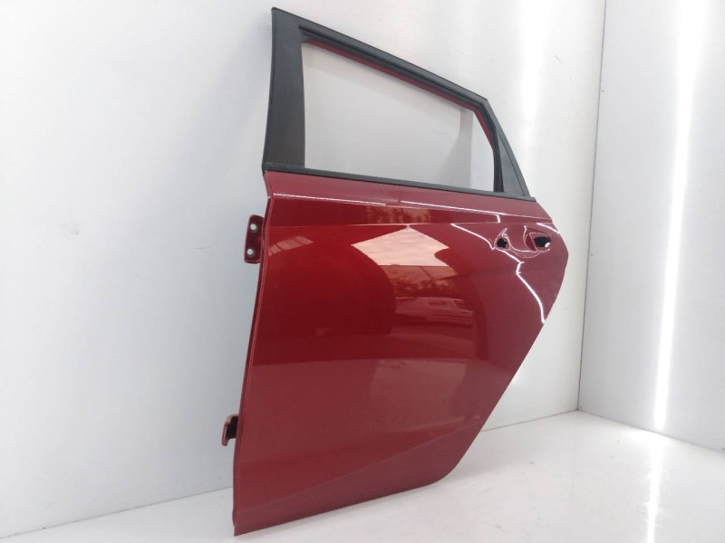 Recambio de puerta trasera izquierda para hyundai i20 essence referencia OEM IAM   E4-B4-2