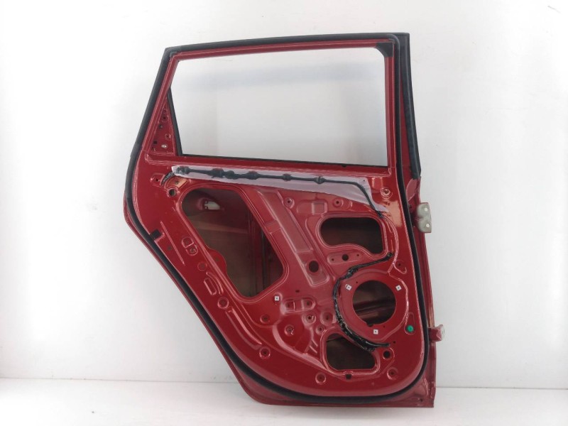 Recambio de puerta trasera izquierda para hyundai i20 essence referencia OEM IAM   E4-B4-2