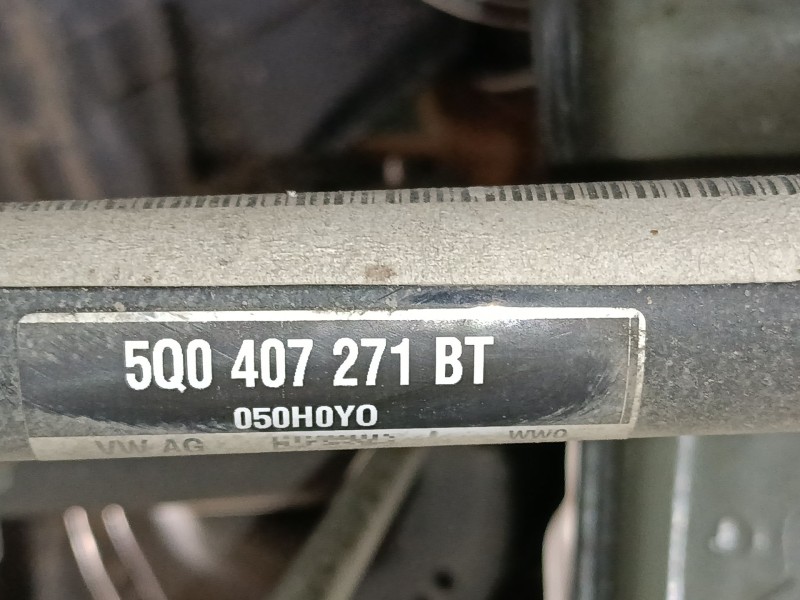 Recambio de transmision delantera izquierda para cupra leon sportstourer (kl8, ku8, kud) 1.5 etsi referencia OEM IAM 5Q0407271BT