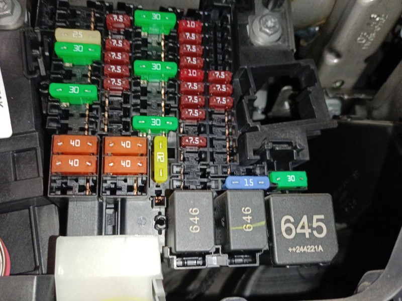 Recambio de caja reles / fusibles para cupra leon sportstourer (kl8, ku8, kud) 1.5 etsi referencia OEM IAM   