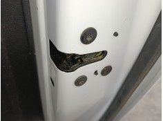 CERRADURA PUERTA TRASERA DERECHA 