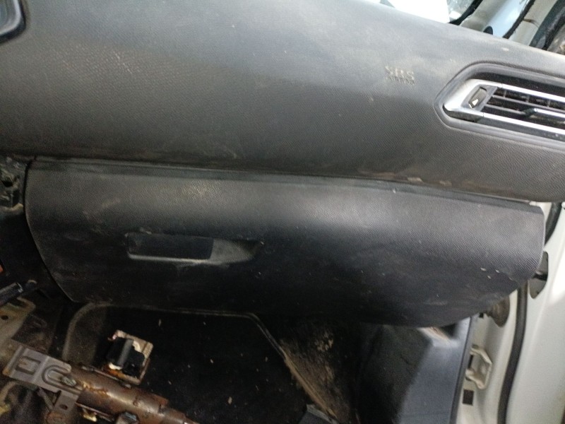 Recambio de guantera para peugeot 308 ii (lb_, lp_, lw_, lh_, l3_) 1.6 hdi referencia OEM IAM   