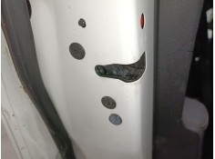 CERRADURA PUERTA TRASERA IZQUIERDA 