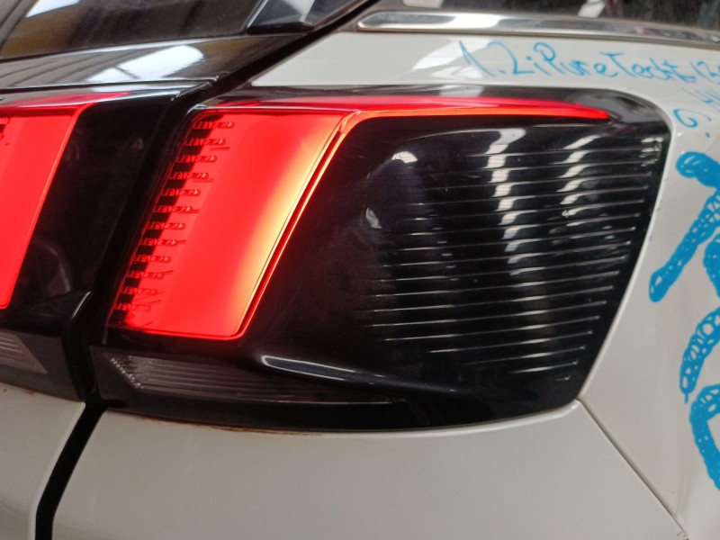 Recambio de piloto trasero derecho para peugeot 3008 ii suv (mc_, mr_, mj_, m4_) 1.2 thp/ puretech 130 (mrhnsm, mrhnsu, mrhnsj, 