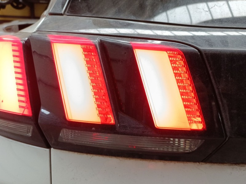 Recambio de piloto trasero izquierdo porton para peugeot 3008 ii suv (mc_, mr_, mj_, m4_) 1.2 thp/ puretech 130 (mrhnsm, mrhnsu,