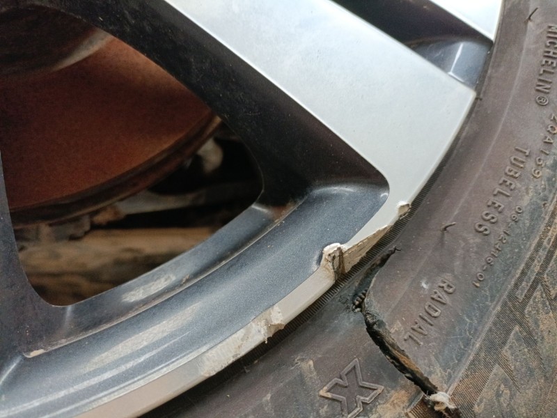 Recambio de llanta para peugeot 3008 ii suv (mc_, mr_, mj_, m4_) 1.5 bluehdi 130 referencia OEM IAM 225/55/18  