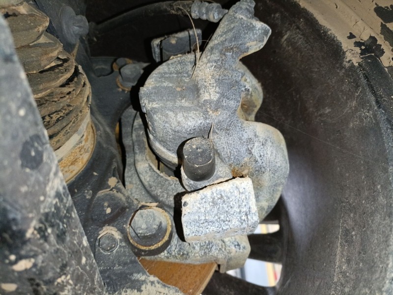 Recambio de pinza freno delantera izquierda para peugeot 3008 ii suv (mc_, mr_, mj_, m4_) 1.5 bluehdi 130 referencia OEM IAM   