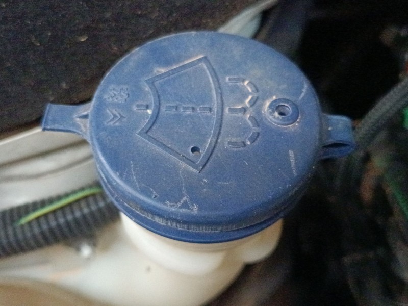 Recambio de deposito limpia para peugeot 208 i (ca_, cc_) 1.6 bluehdi 100 referencia OEM IAM   