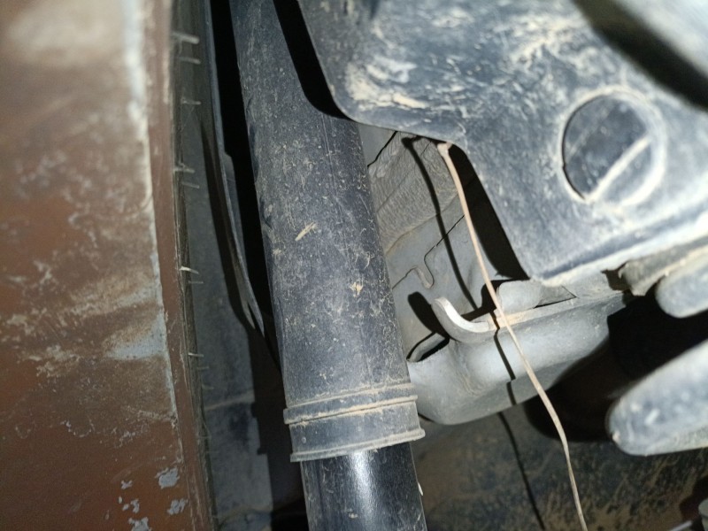 Recambio de amortiguador trasero izquierdo para peugeot 208 i (ca_, cc_) 1.6 bluehdi 100 referencia OEM IAM   