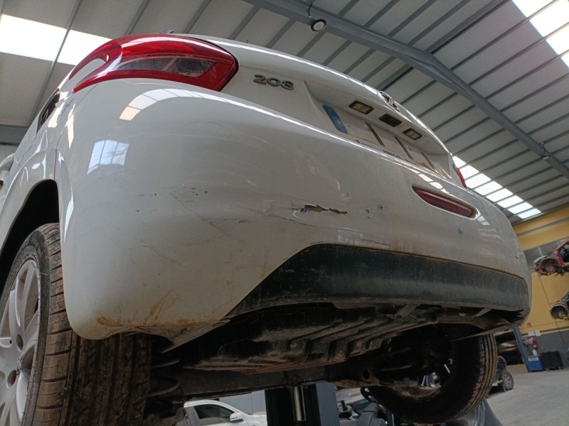 Recambio de paragolpes trasero para peugeot 208 i (ca_, cc_) 1.6 bluehdi 100 referencia OEM IAM   
