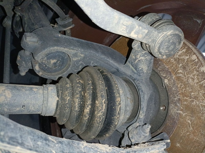 Recambio de mangueta delantera derecha para peugeot 208 i (ca_, cc_) 1.6 bluehdi 100 referencia OEM IAM   