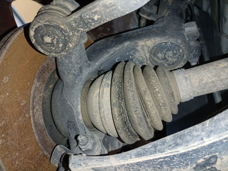 Recambio de mangueta delantera izquierda para peugeot 208 i (ca_, cc_) 1.6 bluehdi 100 referencia OEM IAM   