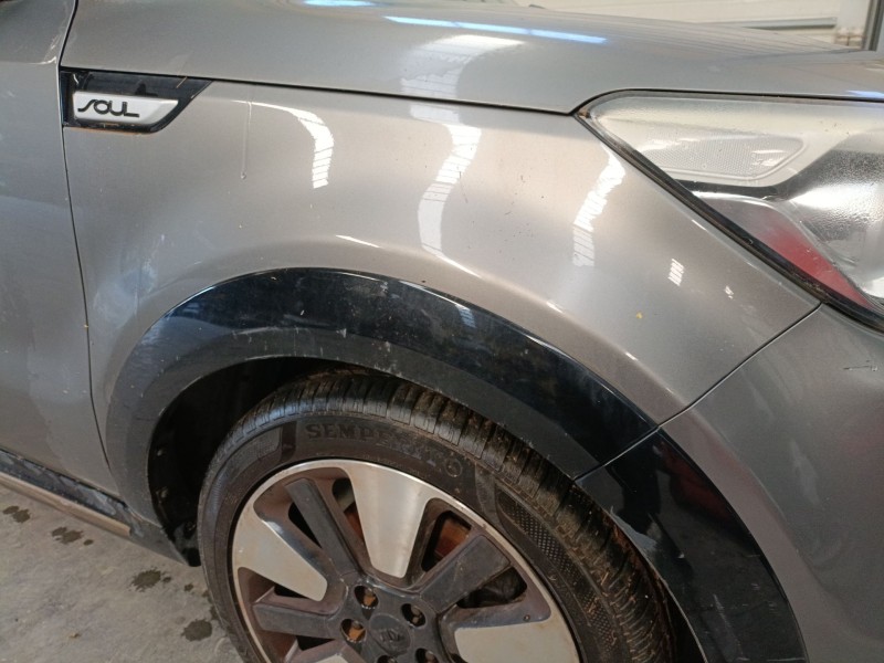 Recambio de aleta delantera derecha para kia soul ii (ps) 1.6 crdi 136 referencia OEM IAM   