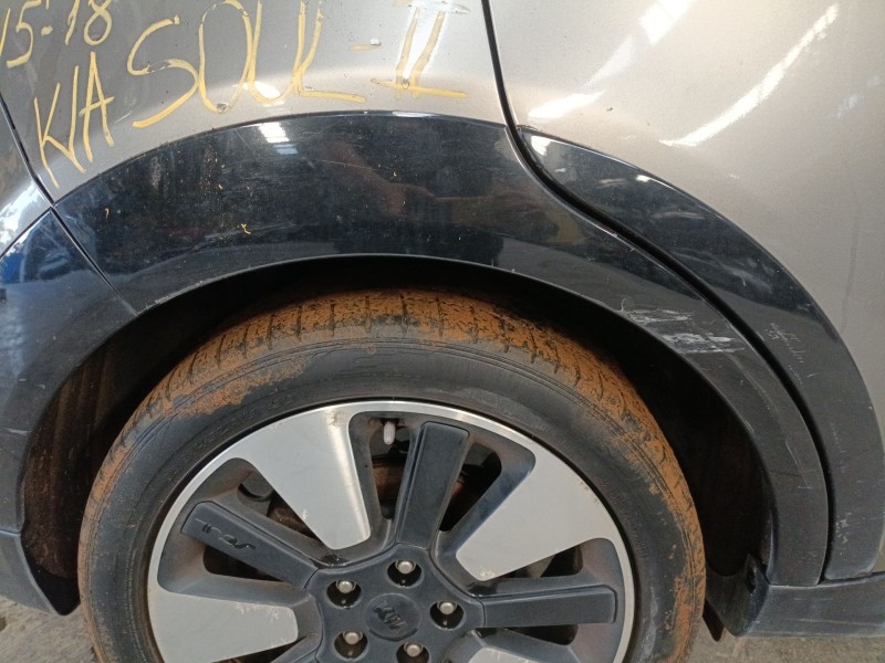 Recambio de aletin trasero derecho para kia soul ii (ps) 1.6 crdi 136 referencia OEM IAM   