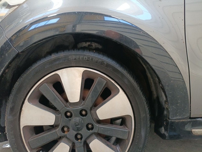 Recambio de aletin delantero izquierdo para kia soul ii (ps) 1.6 crdi 136 referencia OEM IAM   