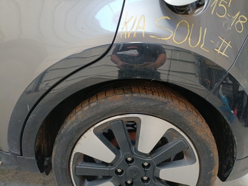 Recambio de aletin trasero izquierdo para kia soul ii (ps) 1.6 crdi 136 referencia OEM IAM   