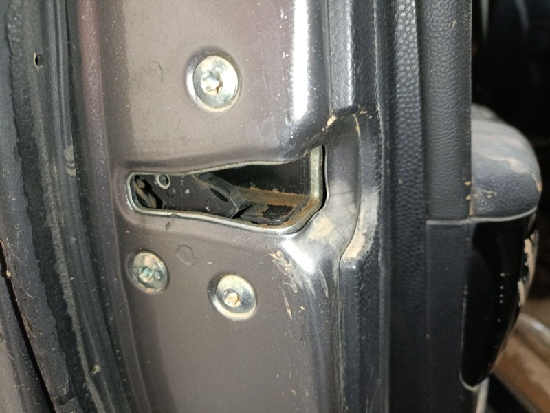 Recambio de cerradura puerta delantera izquierda para kia soul ii (ps) 1.6 crdi 136 referencia OEM IAM   