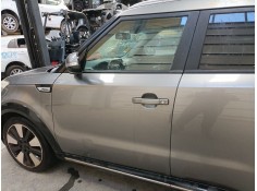 Recambio de puerta delantera izquierda para kia soul ii (ps) 1.6 crdi 136 referencia OEM IAM    2