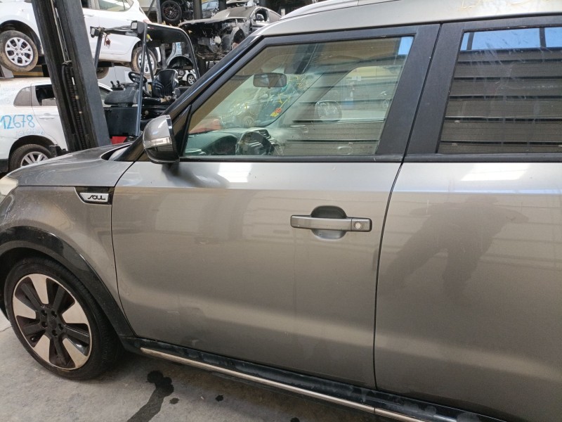 Recambio de puerta delantera izquierda para kia soul ii (ps) 1.6 crdi 136 referencia OEM IAM   