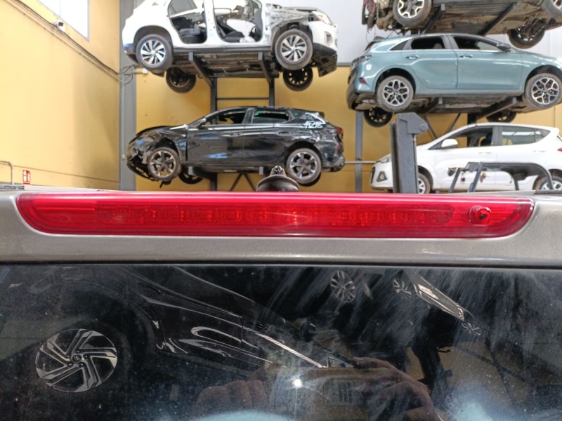 Recambio de luz central de freno para kia soul ii (ps) 1.6 crdi 136 referencia OEM IAM   