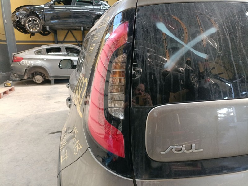 Recambio de piloto trasero izquierdo para kia soul ii (ps) 1.6 crdi 136 referencia OEM IAM   