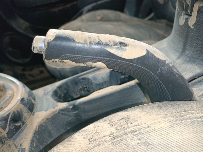 Recambio de palanca freno de mano para kia soul ii (ps) 1.6 crdi 136 referencia OEM IAM   