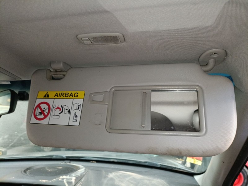 Recambio de parasol derecho para kia soul ii (ps) 1.6 crdi 136 referencia OEM IAM   