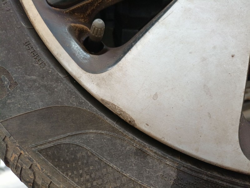 Recambio de llanta para kia soul ii (ps) 1.6 crdi 136 referencia OEM IAM 235/45/18  