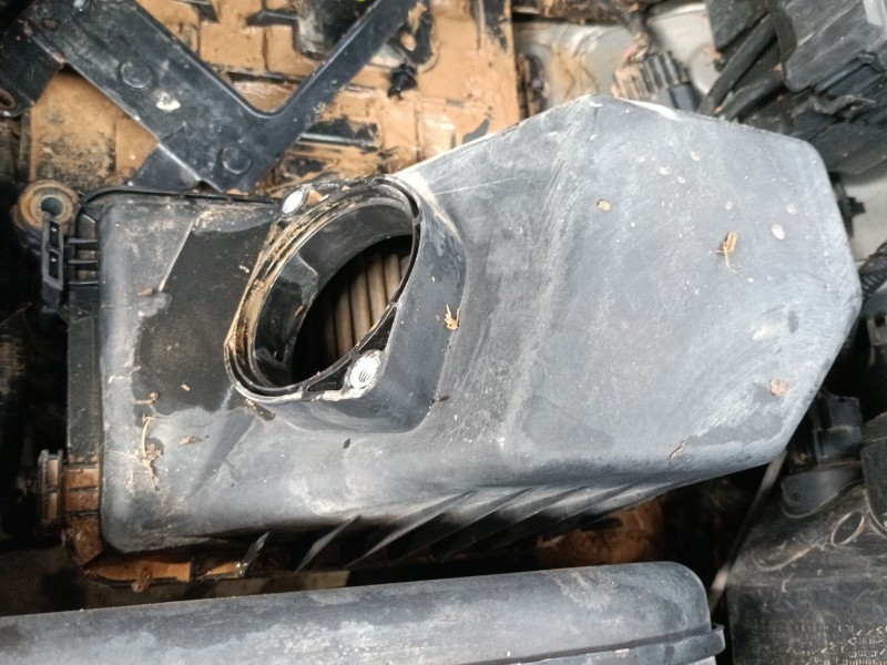 Recambio de filtro aire para kia soul ii (ps) 1.6 crdi 136 referencia OEM IAM   