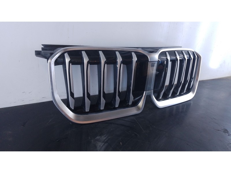 Recambio de rejilla delantera para bmw x1 (u11) sdrive 20 i mild-hybrid referencia OEM IAM   