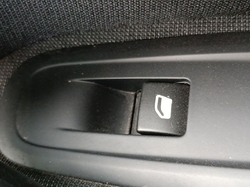 Recambio de mando elevalunas delantero derecho para peugeot 308 ii (lb_, lp_, lw_, lh_, l3_) 1.2 thp 130 referencia OEM IAM   