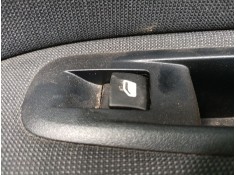 MANDO ELEVALUNAS TRASERO DERECHO 