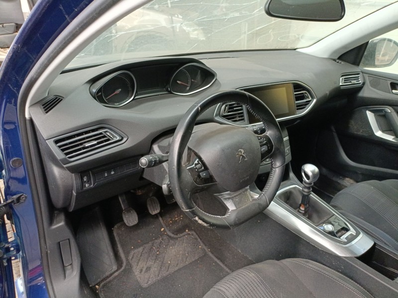 Recambio de salpicadero para peugeot 308 ii (lb_, lp_, lw_, lh_, l3_) 1.2 thp 130 referencia OEM IAM   