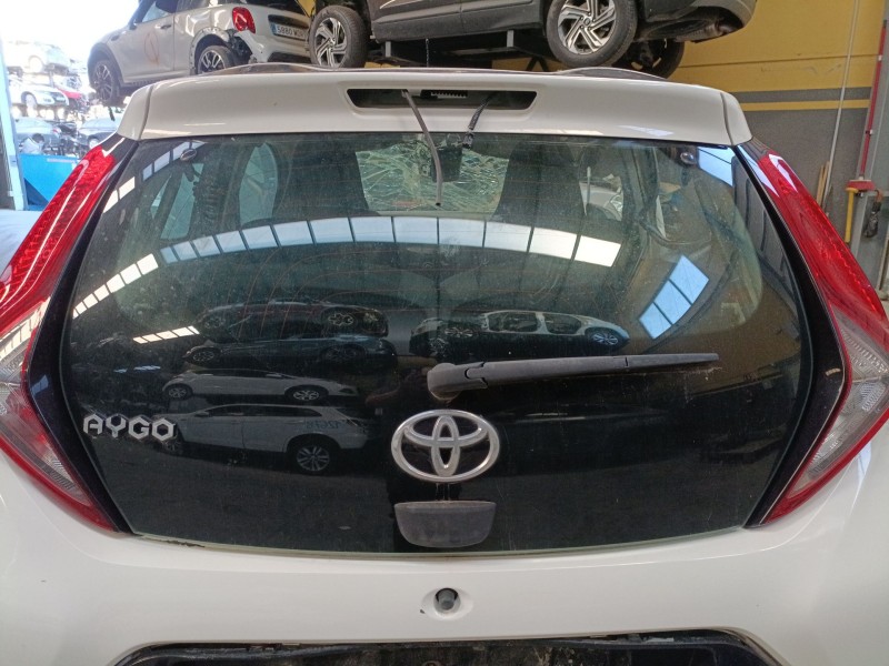 Recambio de porton trasero para toyota aygo (_b4_) 1.0 (kgb40) referencia OEM IAM   