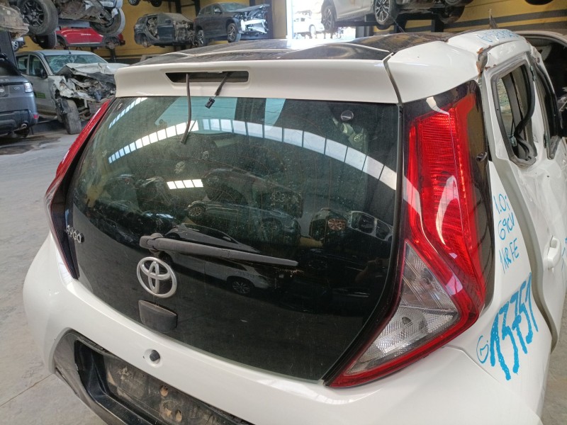 Recambio de porton trasero para toyota aygo (_b4_) 1.0 (kgb40) referencia OEM IAM   